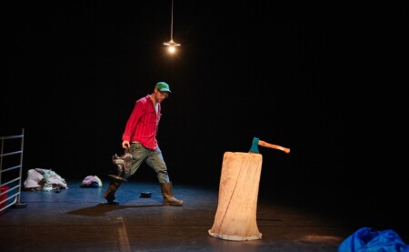 Bild zum Theaterstück Gummi mit der Axt – Schulvorstellungen